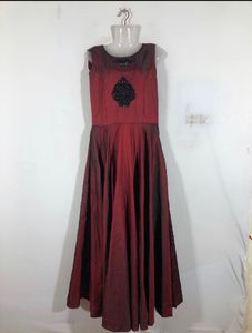 Embroidered Gown With Dupatta 16mtr Ghera 😍