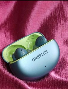 OnePlus Wireless Earbuds Brand New Unsed