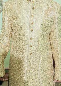 Cream Embroidered Sherwani Set (Men&#39;s)