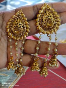 Beautiful 😍 Earrings Golden