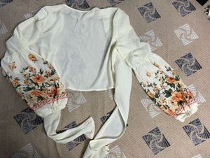 Floral Balloon Sleeve Crop Top
