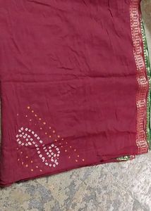 Green &amp; Maroon Bandhani Dupatta