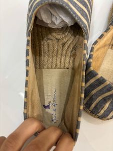 Casual Shoes Size 6