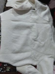 Elegant White Knit Sweater