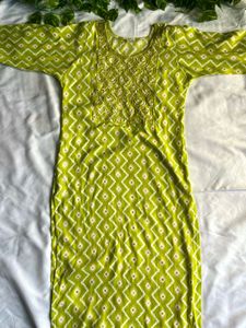 Women’s Green Geometric Print Kurta