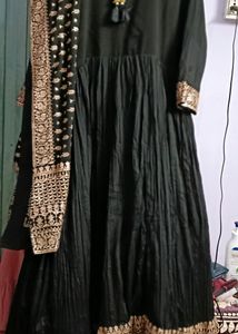 Black Ethnic Gown With Belt And Heavy Dupatta