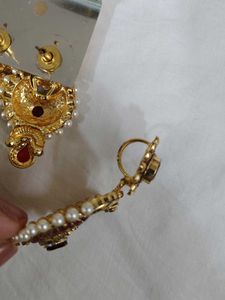 Earings And Locket(Pendant)