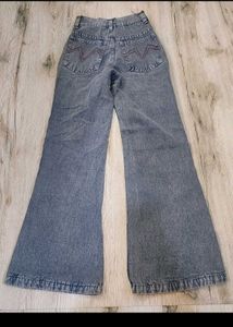 sc3282 Sabrin Cargo Bootcut Jeans size 22