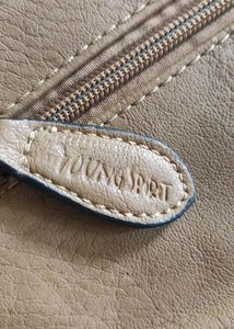 YOUNG SPIRIT SHOULDER BAG