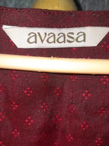 Elegant Maroon Sleeveless Kurti by Avaasa-worn1nce