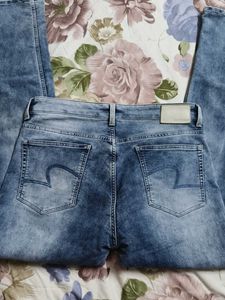 Spykar Men Blue Cotton Regular Fit Narrow Jeans