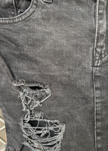 Ripped denim skirt