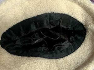 Bucket hat