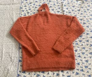 Cozy Fuzzy Sweater(Unused)