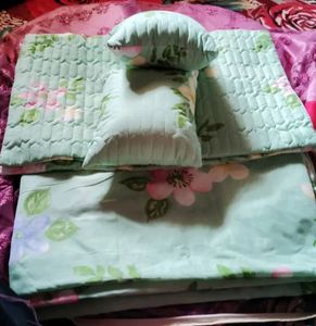 Double Bedsheet Set With Cushions