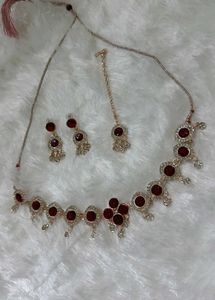 Elegant Maroon Jewelry Set