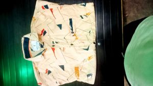 Retro Pattern Button-Down Shirt    M-size