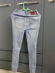 Light Wash Denim Jeans