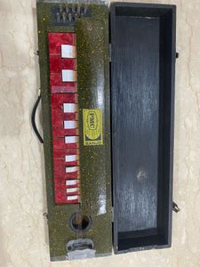 Traditional Keyboard Style Banjo