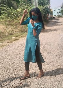 V-neck Kurta