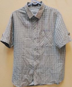 Men&#39;s Plaid Short Sleeve Button-Down