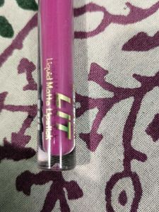 My Glam Magenta Colour Velvet Touch Lipstick