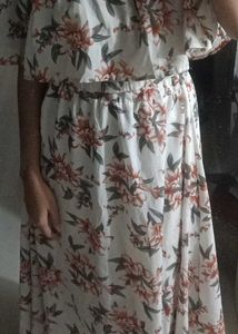 Off Shoulder Top With Stretchable Fabric And Skirt