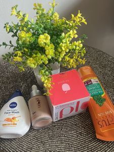 Skincare Bundle: Plum, Lotus, Nivea