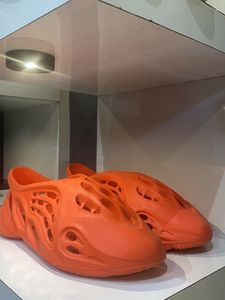 Yezzy Foam Runner