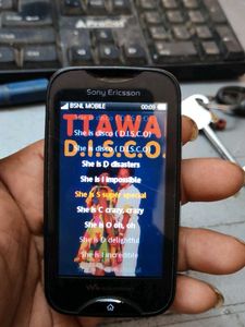Sony ERICSSON Mix Walkman WT13i