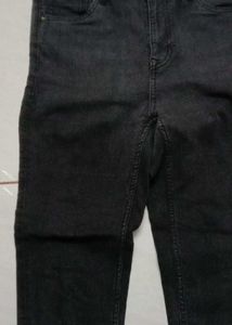 Stylish Women &#39;s Black Denim Jeans