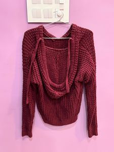SWEATER WITH HOODIE