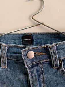 Flymodel Denim.