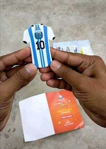 Mini Messi-Style Jersey Magnet – Argentina Edition
