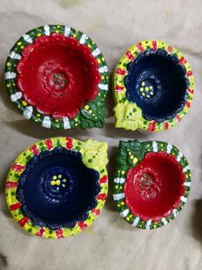 Set Of 4 Diyas