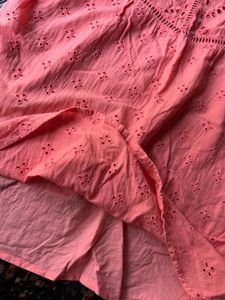 Cute peach Hakoba top