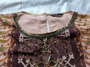 Embroidered Short Kurti 🤎