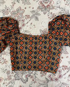 Fancy Crop Top 🫶🏻