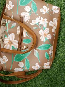 Beautiful Floral Bag Without Zip