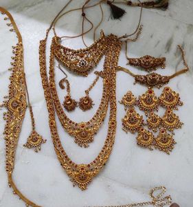beautiful bridal jewellery set