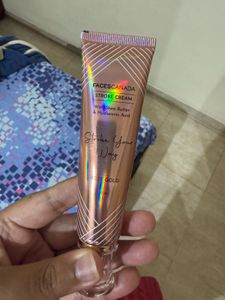 Strobe Cream