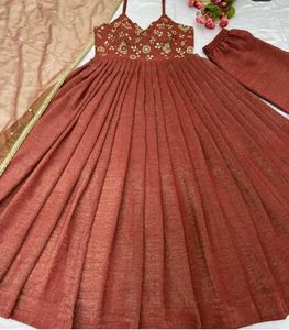 Gown🤎
