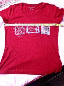 2 Large And 1 M Sized Tshirt In Cotton Hoisery