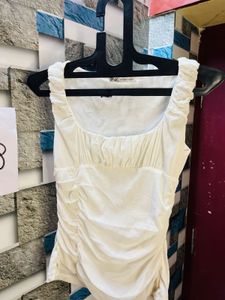 Women White Net Top Sleeve Less
