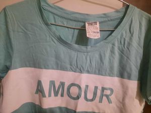 Cute Amour Graphic Tee