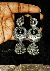 Fashionable Stone Work Metallic Earrings And Stud