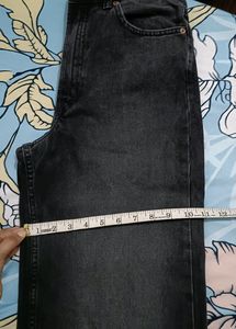 H&amp;M High Waist Straight Leg Denim👖