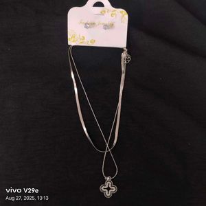 Silver Clover Pendant
