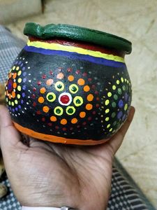 Painted Small Eathern Pot