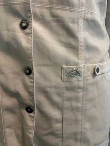 Dickies Women’s White Medical Lab Coat.